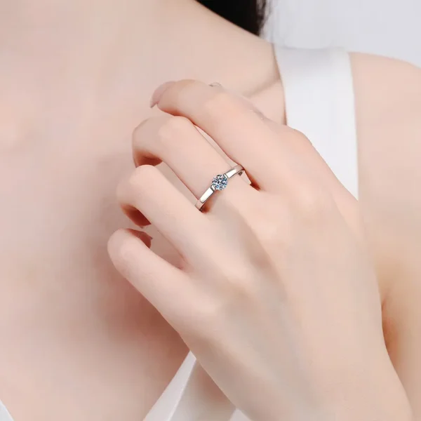 0.5 carat moissanite ring 3