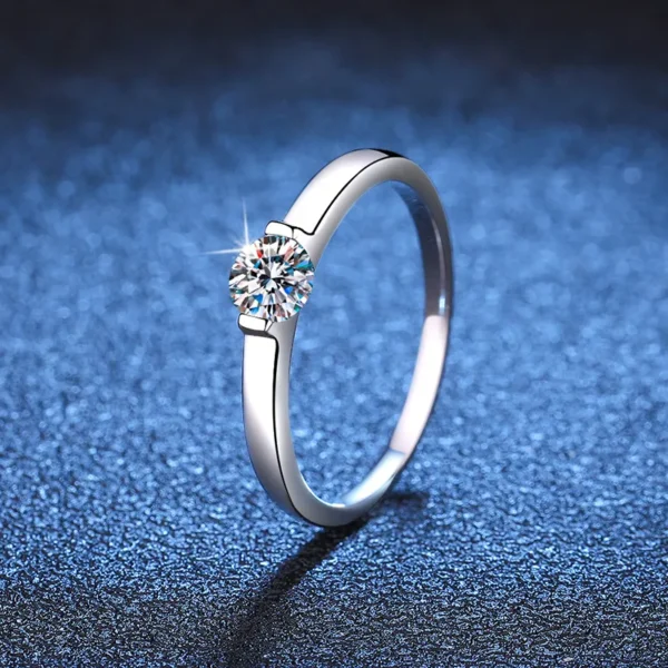 0.5 carat moissanite ring